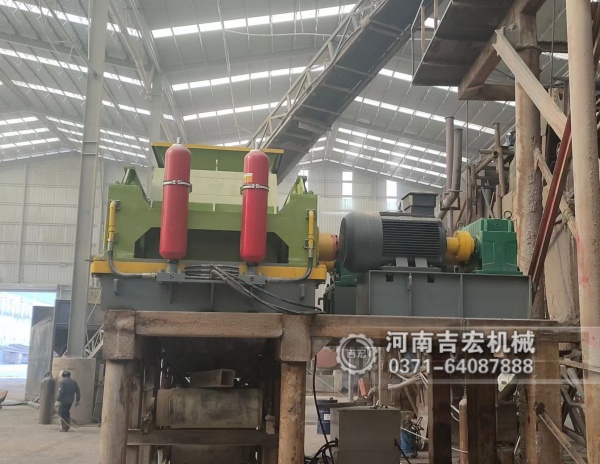 粒度精準控制：金尾礦對輥破碎機如何實現(xiàn)高效回收的“關鍵一步”！