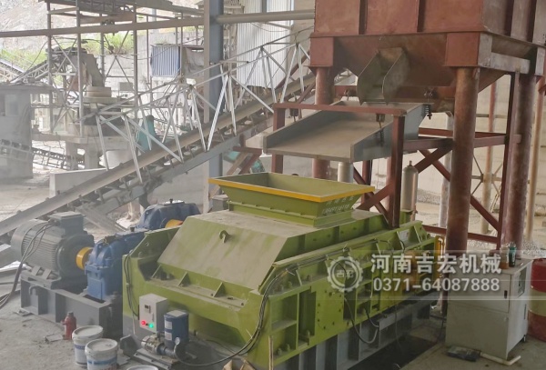 對(duì)輥制砂機(jī) vs 錘破 vs 沖擊破,碎沙制砂誰(shuí)更強(qiáng)？實(shí)測(cè)對(duì)比！